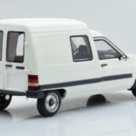 Citroen C15 E Bianco Otto 1:18 - image 2 of 6