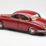 Daimler 250 V8 Rosso Paragon 1:18 PA-98312 - image 7 of 8