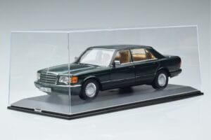 Teca Espositiva MCG 1:18 MCG99115 Pressofusione — immagine 3 di 11