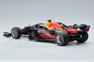 Red Bull Racing RB16B #33 M. Verstappen Abu Dhabi GP F1 World Champion 2021 Minichamps 1:18 110212333 Pressofusione — immagine 5 di 6