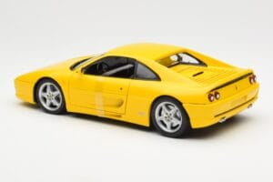 Ferrari F355 Berlinetta Giallo UT Models 1:18 180074021 Pressofusione — immagine 5 di 6
