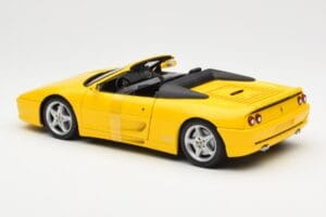 Ferrari F355 Spider Giallo UT Models 1:18 180074031 Pressofusione — immagine 5 di 6