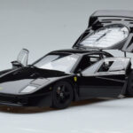 Ferrari F40 Lightweight Nero Kyosho 1:18 - image 2 of 12