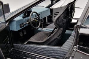 Ferrari F40 Lightweight Nero Kyosho 1:18 08412BK Pressofusione — immagine 11 di 12