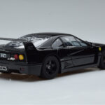 Ferrari F40 Lightweight Nero Kyosho 1:18 - image 3 of 12