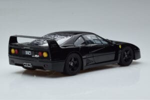 Ferrari F40 Lightweight Nero Kyosho 1:18 08412BK Pressofusione — immagine 3 di 12