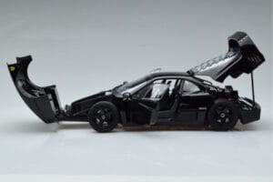 Ferrari F40 Lightweight Nero Kyosho 1:18 08412BK Pressofusione — immagine 4 di 12