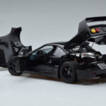 Ferrari F40 Lightweight Nero Kyosho 1:18 - image 6 of 12