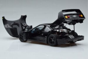 Ferrari F40 Lightweight Nero Kyosho 1:18 08412BK Pressofusione — immagine 6 di 12