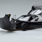 Ferrari F40 Lightweight Nero Kyosho 1:18 - image 9 of 12