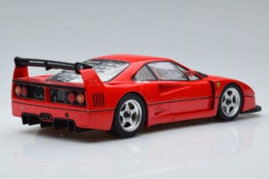 Ferrari F40 LM Rosso Corsa GT Spirit 1:18 GT388 Resina — immagine 2 di 6
