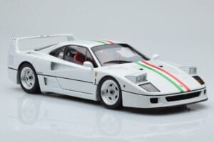 Ferrari F40 Bianco Perla Italy Kyosho 1:18 08416PWT-G Pressofusione — immagine 6 di 8
