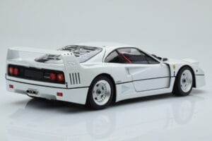 Ferrari F40 Bianco Perla Kyosho 1:18 08416PW-G Pressofusione — immagine 3 di 8