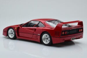 Ferrari F40 Rosso Metallizzato Asia Exclusive Kyosho 1:18 08416RM-G Pressofusione — immagine 8 di 14