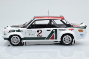 Fiat 131 Abarth Alitalia #2 W. Röhrl / C. Geistdörfer Rally Monte Carlo 1978 Kyosho 1:18 08376G Pressofusione — immagine 4 di 10