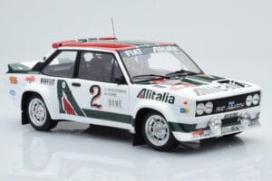 Fiat 131 Abarth Alitalia #2 W. Röhrl / C. Geistdörfer Rally Monte Carlo 1978 Kyosho 1:18 08376G Pressofusione — immagine 6 di 10