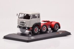 Fiat 690 T1 Bianco IXO 1:43 TR176 Pressofusione — immagine 3 di 4