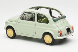 Fiat Nuova 500 Clear Verde Kyosho 1:18 08966LG Pressofusione — immagine 7 di 8