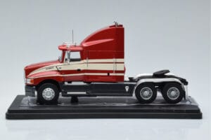 Ford Aeromax Rosso IXO 1:43 TR108 Pressofusione — immagine 3 di 6