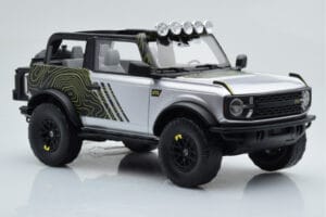 Ford Bronco RTR Iconic Argento GT Spirit 1:18 GT404 Resina — immagine 4 di 6