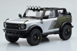 Ford Bronco RTR Iconic Argento GT Spirit 1:18 GT404