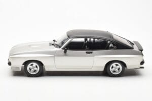 Ford Capri Mk2 X-Pack Argento MCG 1:18 MCG18349 Pressofusione — immagine 3 di 6