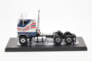 Ford CL 9000 Bianco Blu IXO 1:43 TR177