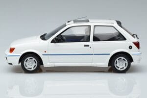 Ford Fiesta Mk3 XR2i Otto 1:18 OT967 Resina — immagine 3 di 6