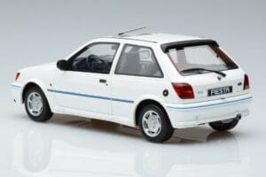 Ford Fiesta Mk3 XR2i Otto 1:18 OT967 Resina — immagine 5 di 6