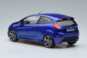 Ford Fiesta ST Mk7 Blu Otto 1:18 OT403 Resina — immagine 5 di 6