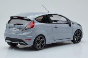 Ford Fiesta ST2000 Grigio Otto 1:18 OT985 Resina — immagine 2 di 6