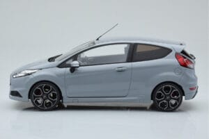 Ford Fiesta ST2000 Grigio Otto 1:18 OT985 Resina — immagine 3 di 6