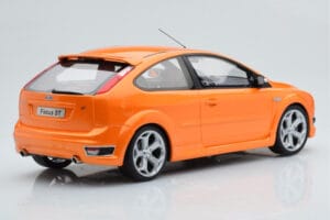 Ford Focus Mk2 ST 2.5 Electric Arancione Otto 1:18 OT961 Resina — immagine 2 di 6