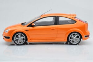 Ford Focus Mk2 ST 2.5 Electric Arancione Otto 1:18 OT961 Resina — immagine 3 di 6