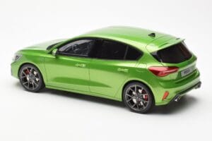 Ford Focus Mk5 ST Phase 2 Mean Verde Otto 1:18 OT450 Resina — immagine 5 di 6