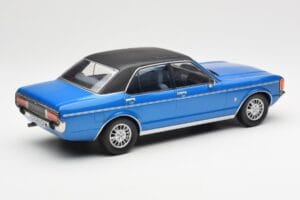 Ford Granada Mk1 Blu Metallizzato Nero Opaco MCG 1:18 MCG18394 Pressofusione — immagine 2 di 6