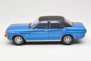 Ford Granada Mk1 Blu Metallizzato Nero Opaco MCG 1:18 MCG18394 Pressofusione — immagine 3 di 6