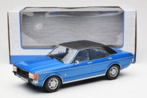 Ford Granada Mk1 Blu Metallizzato Nero Opaco MCG 1:18 MCG18394 Pressofusione — immagine 6 di 6
