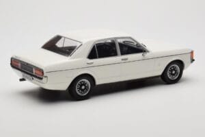 Ford Granada Mk1 Bianco MCG 1:18 MCG18395 Pressofusione — immagine 2 di 6