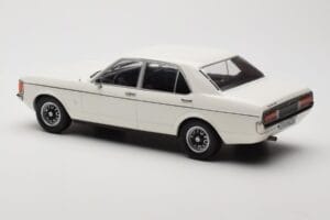 Ford Granada Mk1 Bianco MCG 1:18 MCG18395 Pressofusione — immagine 5 di 6