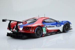 Ford GT Chip Ganassi Racing UK #67 M. Franchitti / A. Priaulx / H. Tincknell 24 Hours of Le Mans 2016 Minichamps 1:18 1551686 — immagine 2 di 6