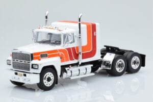 Ford LTL 9000 Bianco Rosso Arancione IXO 1:43 TR094