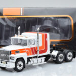 Ford LTL 9000 Bianco Rosso Arancione IXO 1:43 - image 5 of 5