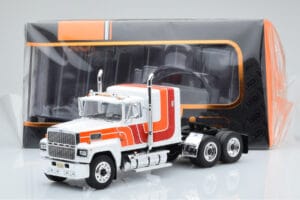 Ford LTL 9000 Bianco Rosso Arancione IXO 1:43 TR094 Pressofusione — immagine 5 di 5