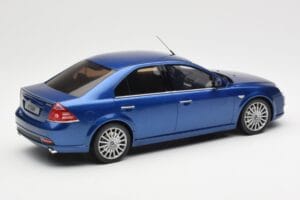 Ford Mondeo ST220 Performance Blu Otto 1:18 OT448 Resina — immagine 2 di 6