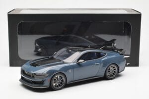 Ford Mustang Dark Horse Vapor Blu Metallic GT Spirit 1:18 GT454 Resina — immagine 6 di 6