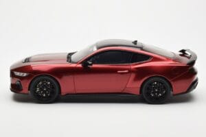 Ford Mustang GT S650 Rapid Rosso GT Spirit 1:18 GT433 Resina — immagine 3 di 6