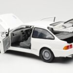 Ford Sierra RS RHD Bianco Minichamps 1:18 - image 5 of 8