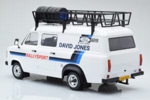 Ford Transit Mk2 Van Team David Jones Rally Assistance IXO 1:18 18RMC033XE Pressofusione — immagine 5 di 6