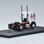Freightliner COE Bianco IXO 1:43 TR128 - image 2 of 6